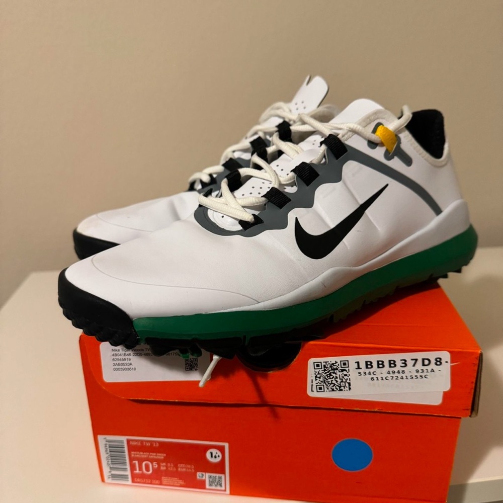 Nike White and Green Athletic Shoes